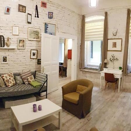 Wolf Apartment With Terrace By Nw Budapest Luaran gambar